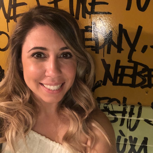 Meet your Posher, Sophia - Picture 1 of 1